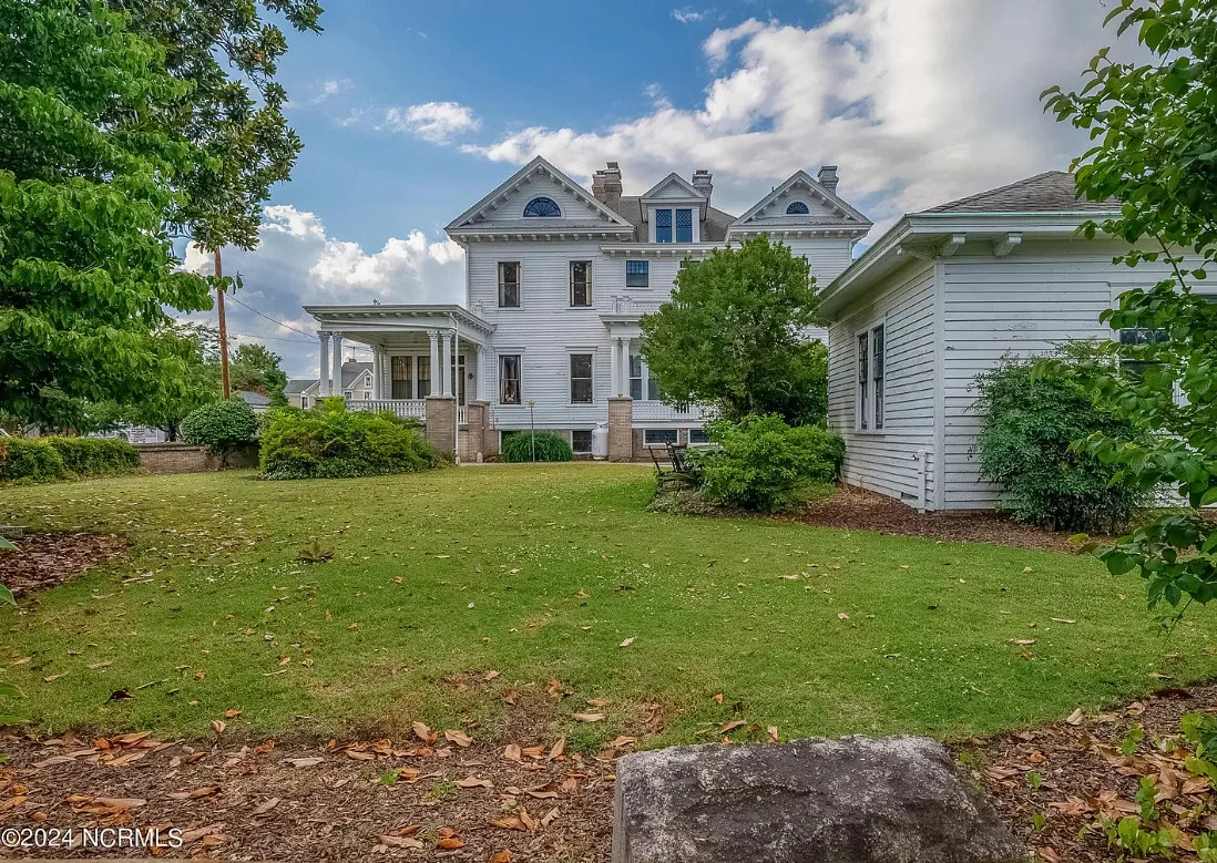 Charles O. Robinson House, Circa 1913 in North Carolina. $835,000 – The ...