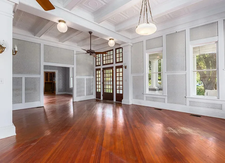 Love this! The J. H. Kurth House, Over 9 acres in Texas. $475,021 – The ...